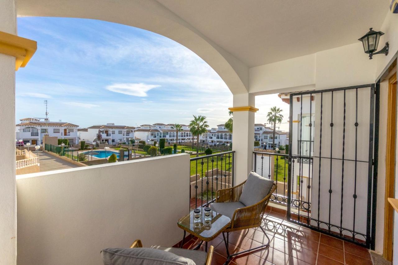 Cb Living - Homely Apartment Cinuelica, Punta Prima Dehesa de Campoamor  Εξωτερικό φωτογραφία