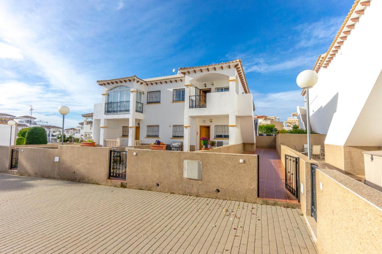 Cb Living - Homely Apartment Cinuelica, Punta Prima Dehesa de Campoamor  Εξωτερικό φωτογραφία