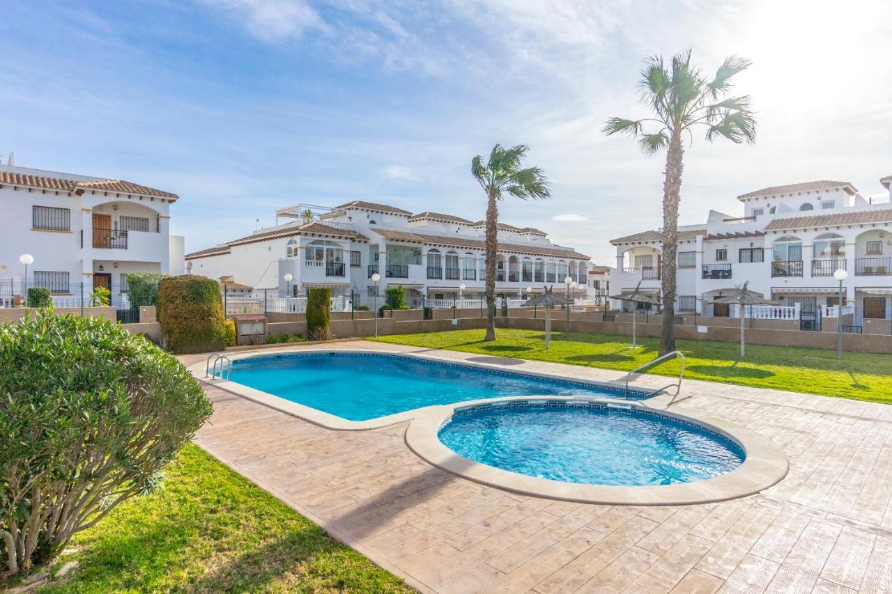Cb Living - Homely Apartment Cinuelica, Punta Prima Dehesa de Campoamor  Εξωτερικό φωτογραφία